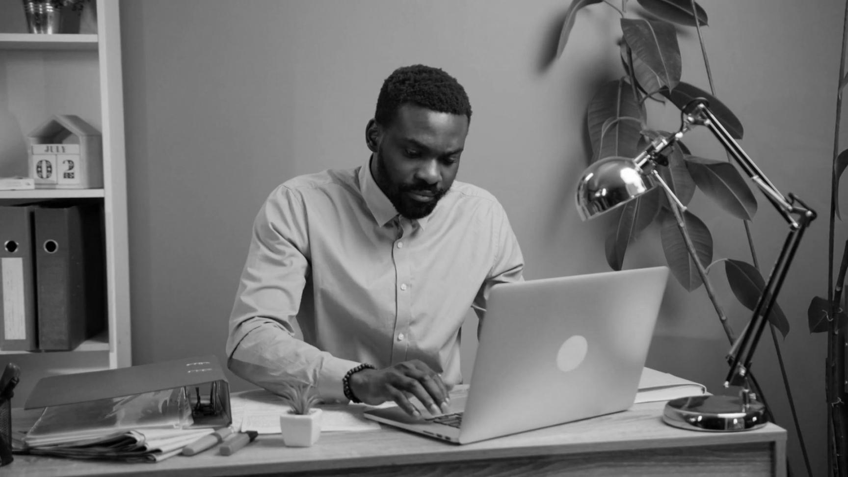 Startup Investment Analysis: Tools That Do the Talking for You